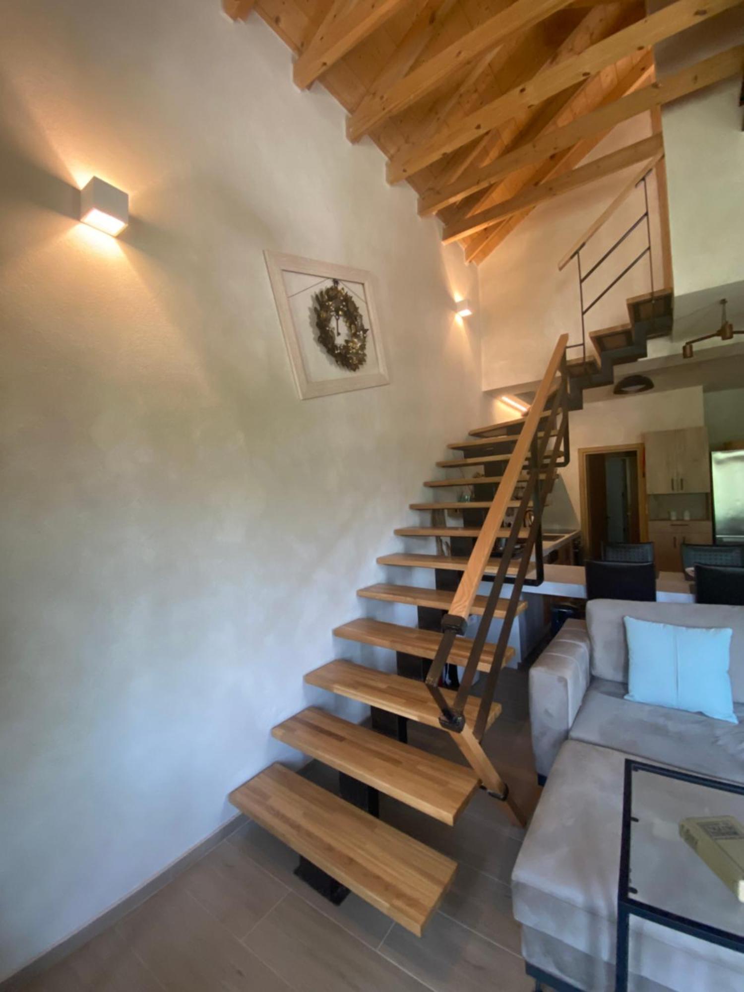 Apartmán Aristi Boutique Stonehouse With Attic Exteriér fotografie
