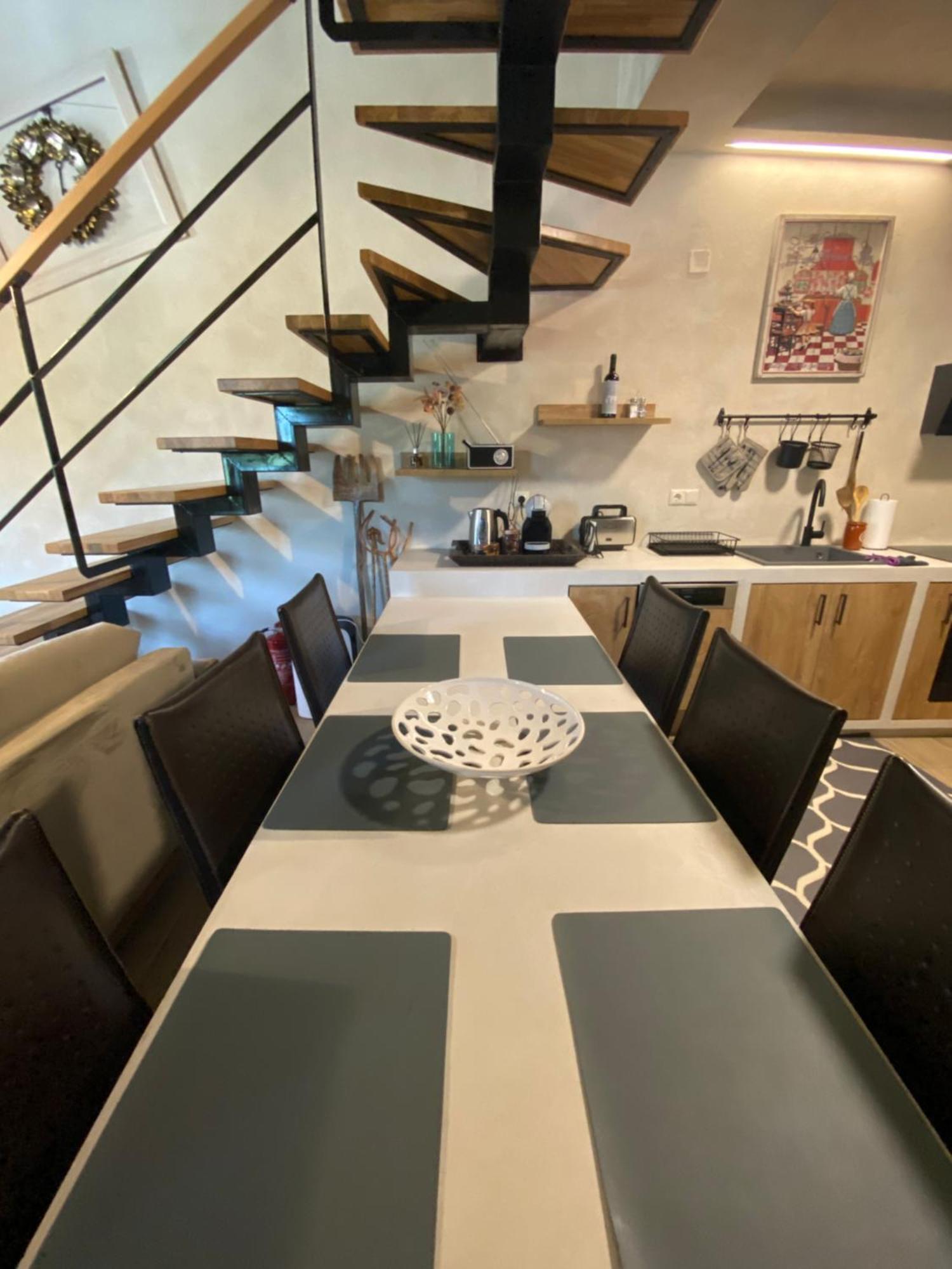 Apartmán Aristi Boutique Stonehouse With Attic Exteriér fotografie